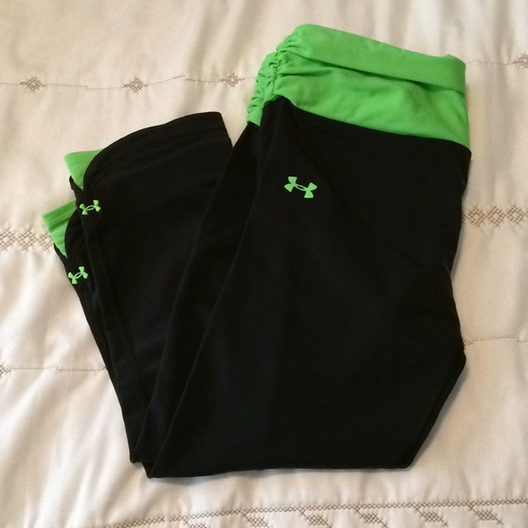 Under Armour Pants - Under armor capris 🧘♀️
